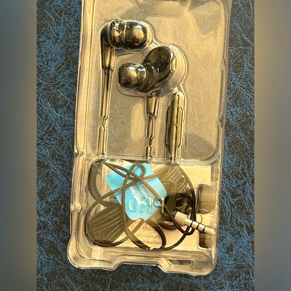 JLab Audio earbuds - Picture 2 of 3